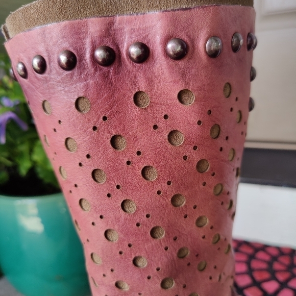 MJUS Italian Studded Red Brown Leather Heel Boots Textured Cut Outs Size 38 US 8 - Picture 11 of 15